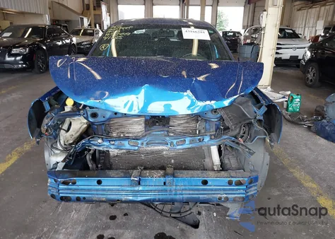 2011 Ford Focus Se z USA, uszkodzony, nr VIN 1FAHP3FN9BW107329